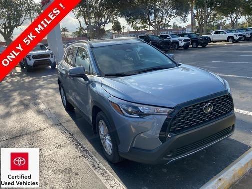 2024 Toyota Corolla Cross LE
