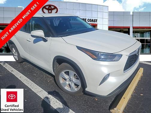 2022 Toyota Highlander LE