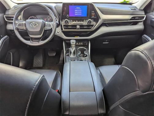 2023 Toyota Highlander XSE