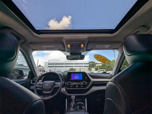 2023 Toyota Highlander XSE