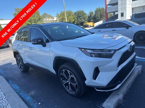2025 Toyota RAV4 Hybrid SE