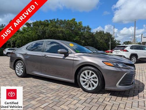 2022 Toyota Camry LE