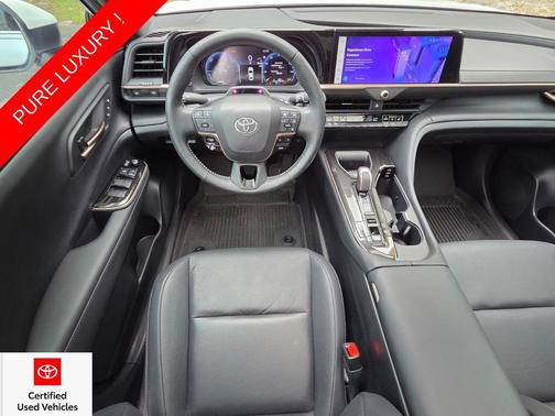 Oxygen White 2024 Toyota Crown Limited