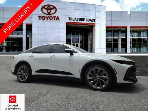 Oxygen White 2024 Toyota Crown Limited