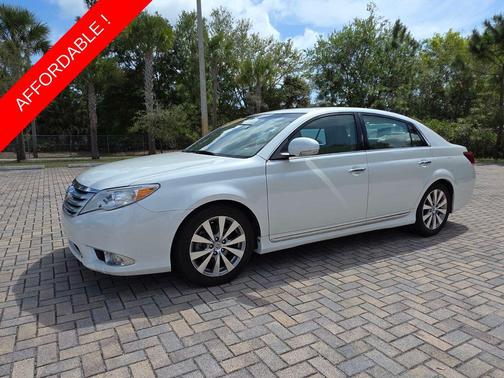 Blizzard Pearl 2011 Toyota Avalon Limited