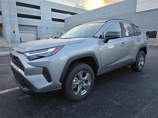 2025 Toyota RAV4 Hybrid LE