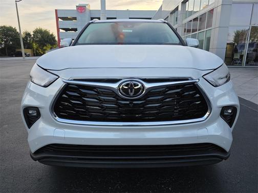 2025 Toyota Highlander Limited