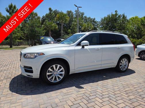 Ice White 2016 Volvo XC90 T6 Momentum