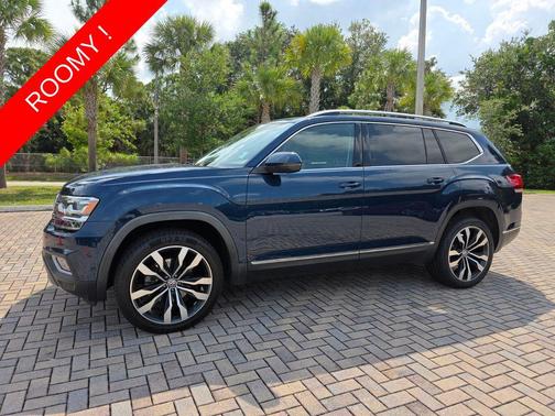Blue 2019 Volkswagen Atlas 3.6L SEL Premium