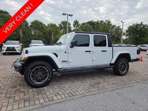 Bright White Clearcoat 2022 Jeep Gladiator Sport S