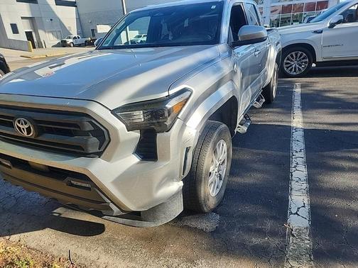 2024 Toyota Tacoma SR5