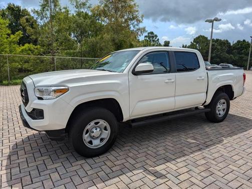 2022 Toyota Tacoma SR