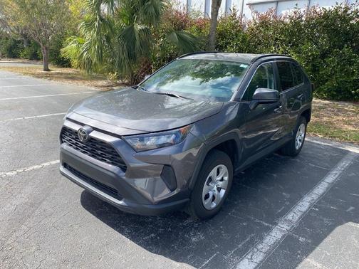 2021 Toyota RAV4 LE