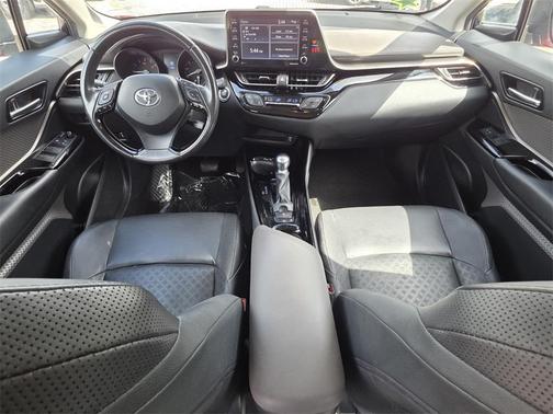 2021 Toyota C-HR LE
