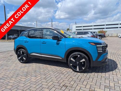 2025 Nissan Kicks SR