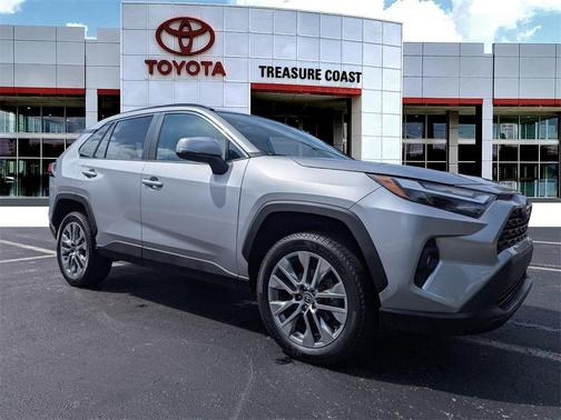 2022 Toyota RAV4 XLE Premium
