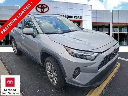2022 Toyota RAV4 XLE Premium