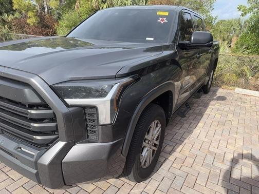 2022 Toyota Tundra SR5