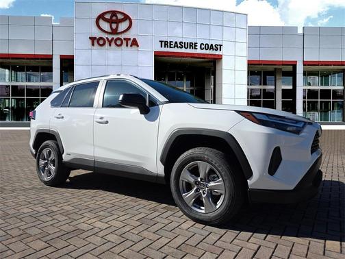 2025 Toyota RAV4 Hybrid SE