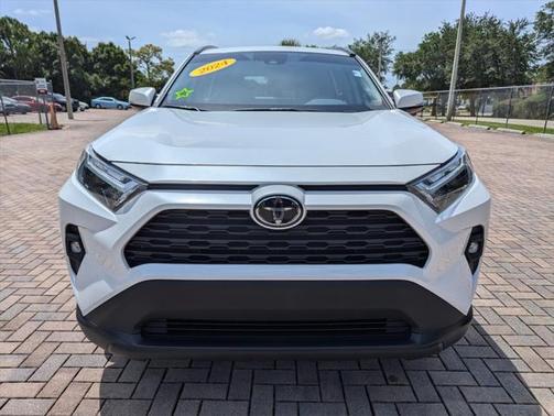 2024 Toyota RAV4 XLE Premium
