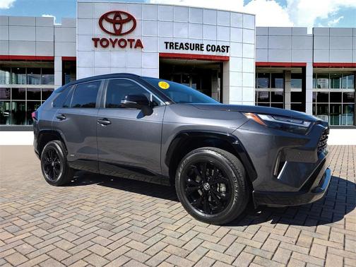 2024 Toyota RAV4 Hybrid SE