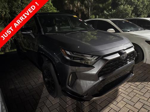 2024 Toyota RAV4 Hybrid SE