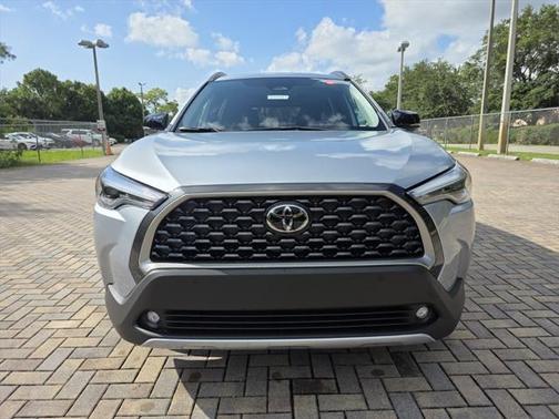 2025 Toyota Corolla Cross XLE