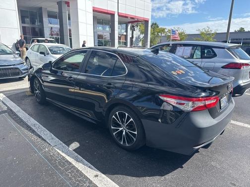 2019 Toyota Camry SE