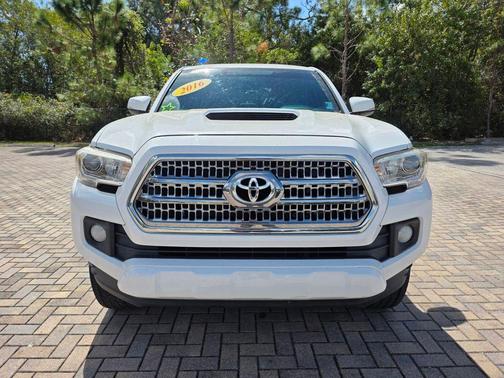 2016 Toyota Tacoma TRD Sport