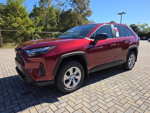 2025 Toyota RAV4 LE