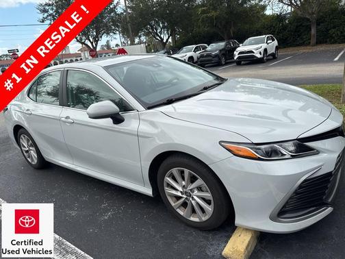 2024 Toyota Camry LE