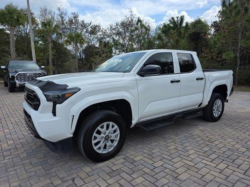 Ice Cap 2024 Toyota Tacoma SR