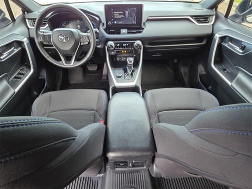 2023 Toyota RAV4 Hybrid SE