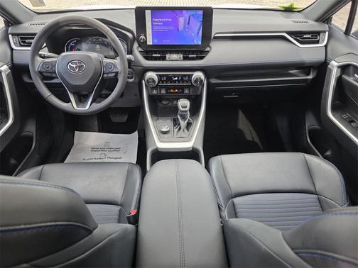 2023 Toyota RAV4 Hybrid SE