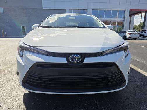 2025 Toyota Corolla Hybrid SE