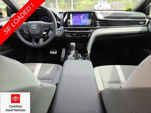 Ice Cap 2026 Toyota Camry SE