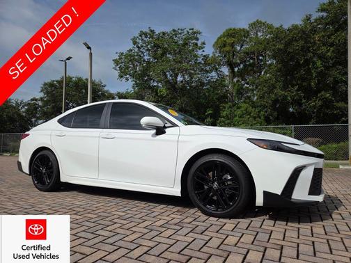 Ice Cap 2026 Toyota Camry SE