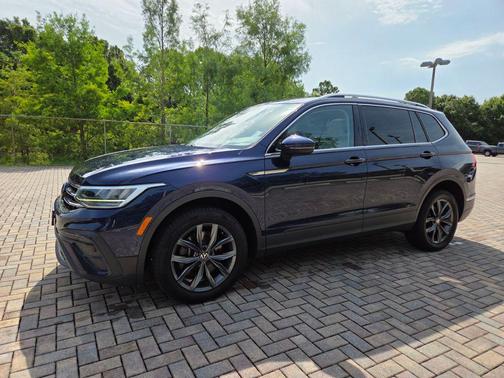 Atlantic Blue Metallic 2022 Volkswagen Tiguan 2.0T SE 4MOTION