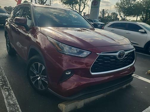 Ruby Flare Pearl 2020 Toyota Highlander XLE