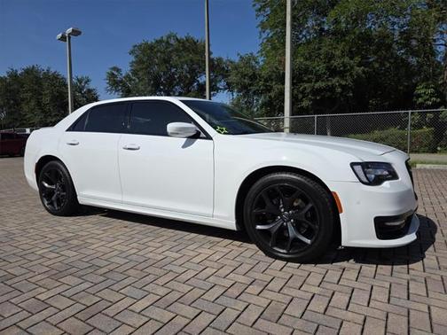 2021 Chrysler 300 S