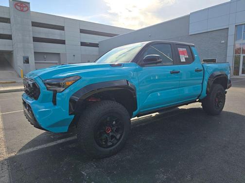 Wave Maker w/Black Roof 2026 Toyota Tacoma Hybrid TRD Pro