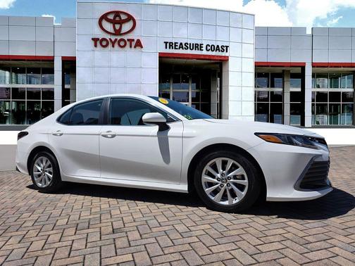 Ice Cap 2023 Toyota Camry LE