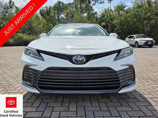 Ice Cap 2023 Toyota Camry LE