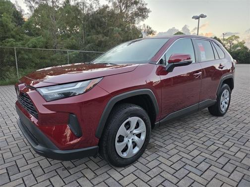 2025 Toyota RAV4 LE