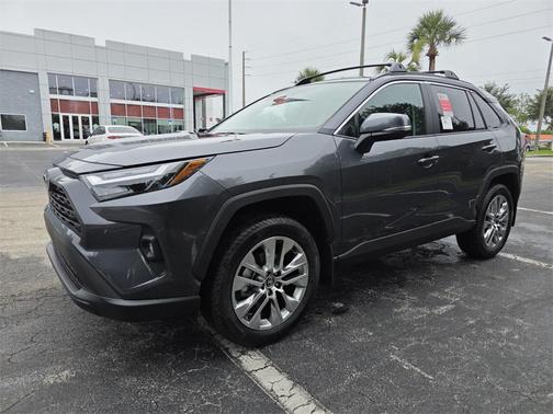 2025 Toyota RAV4 XLE Premium