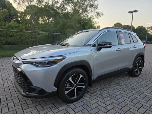 2025 Toyota Corolla Hybrid SE