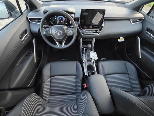 2025 Toyota Corolla Hybrid SE