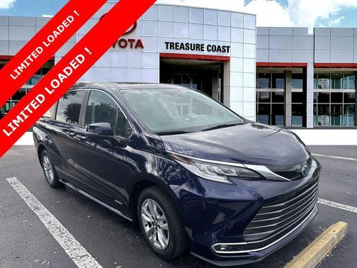 2021 Toyota Sienna Limited 7-Passenger