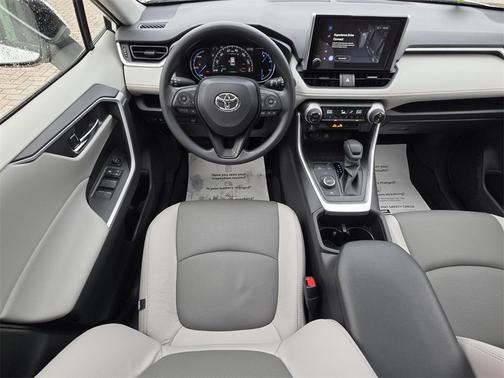 2025 Toyota RAV4 Hybrid XLE