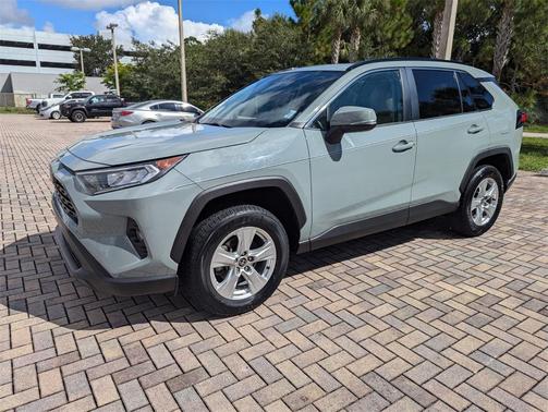 2021 Toyota RAV4 XLE Premium